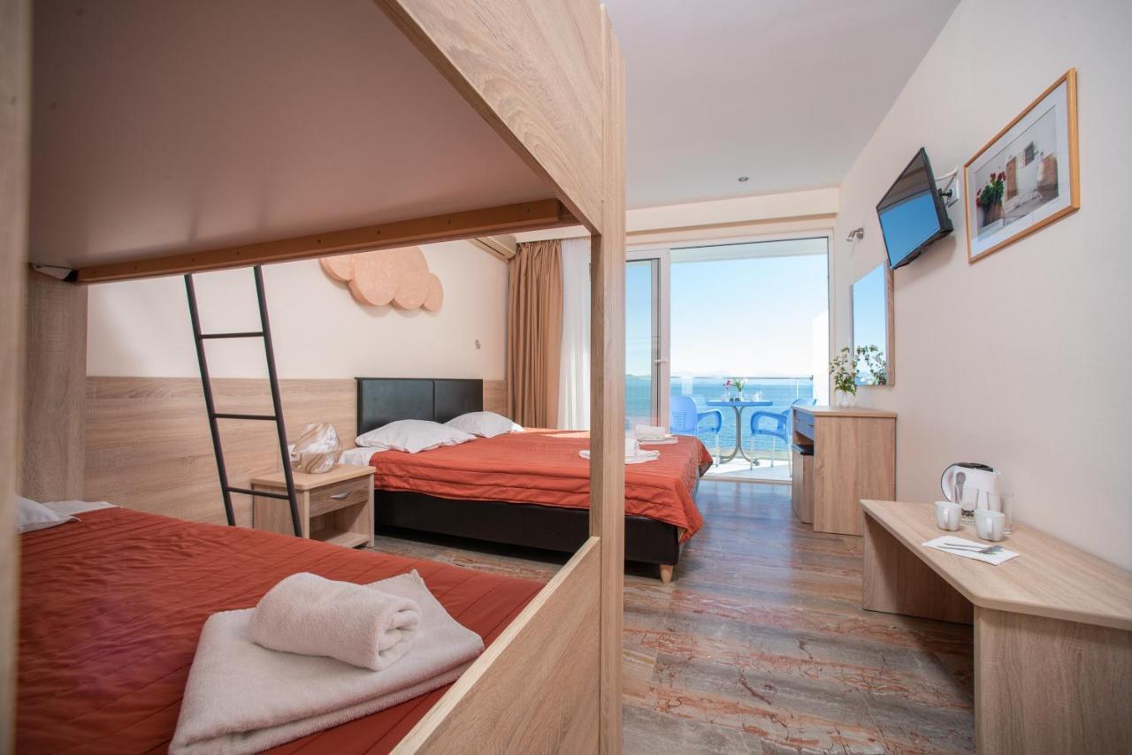 Corfu Maris Bellos Benitses  Luaran gambar